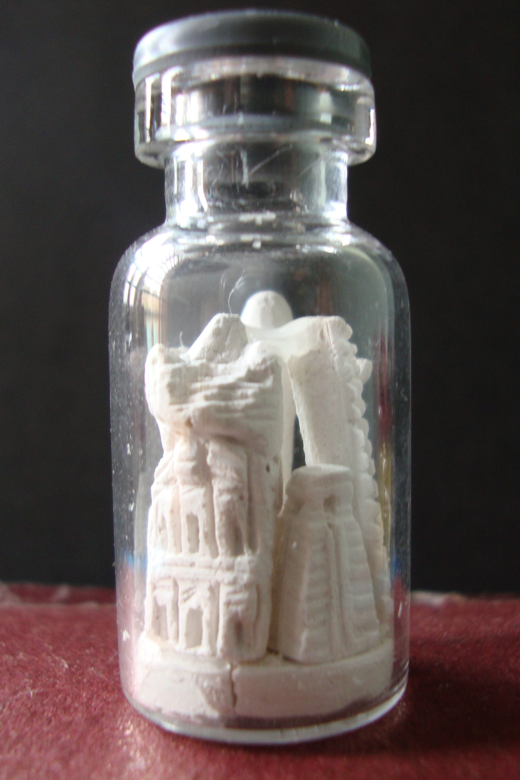 ALL THE SEVEN WONDERS OF THE WORLD INSIDE ONE BOTTLE’.