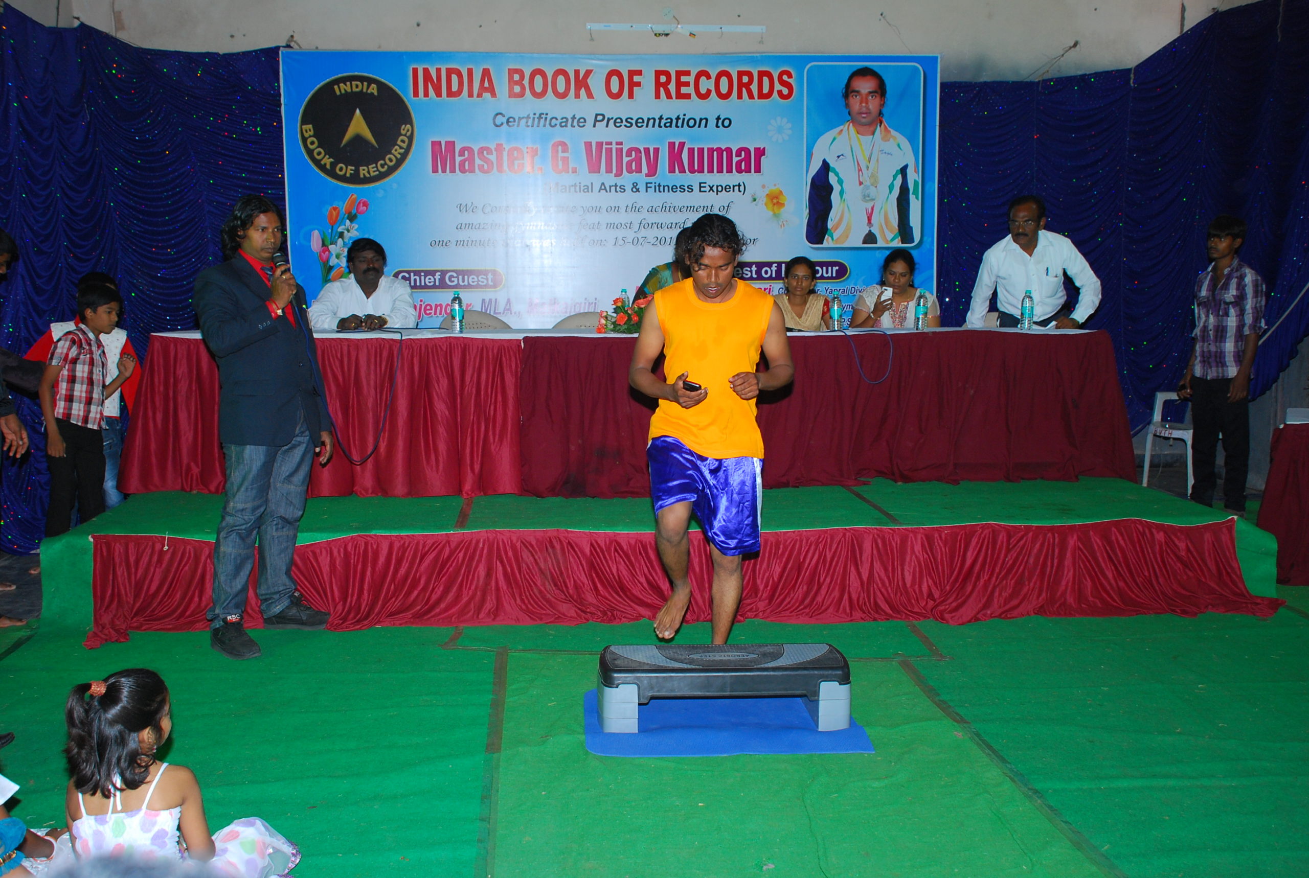 MAXIMUM AEROBIC STEP-UPS IN SHORTEST TIME