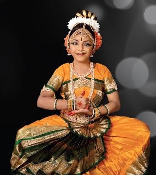 THE YOUNGEST DANCER TO PERFORM CONVENTIONAL ‘ ARANGETRAM’ IN BHARATANATYAM.