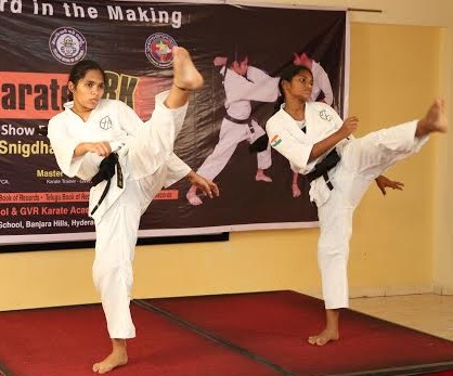 FIVE HOURS NON STOP KARATE PERFORMANCE BY SISTERS