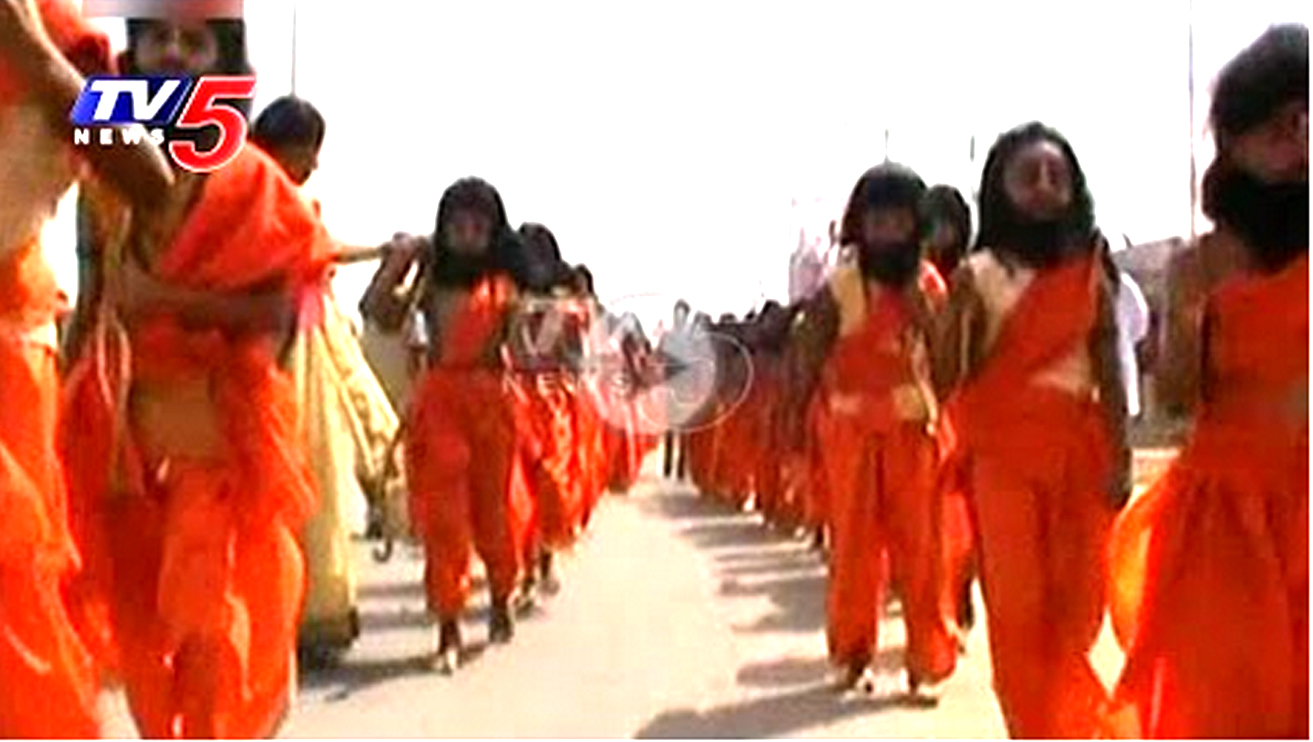 NATIONAL INTEGRATION WALK WITH WEARING OF ALLURI SEETHA RAMA RAJU COSTUMES