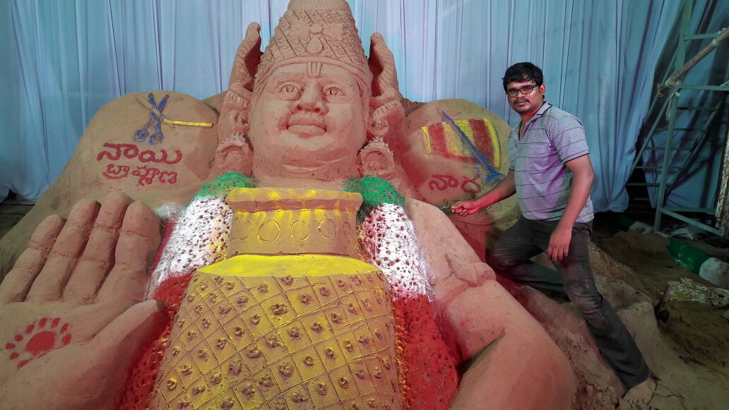 HIGHEST SAND ART SCULPTURE