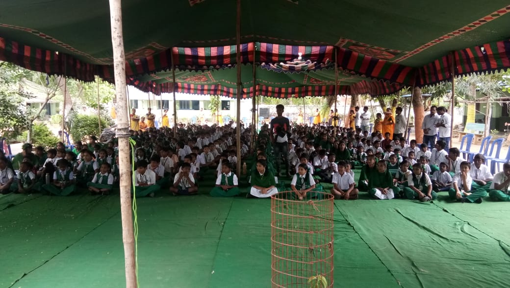 RECITATION OF 111 VEMANA PADHYALU ( POEMS) BY 444 SCHOOL STUDENTS