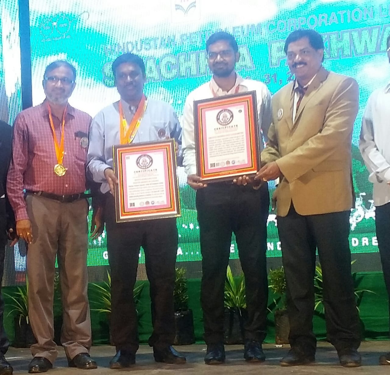 SWACHHTA PAKHWADA MASS SLOGAN WRITING