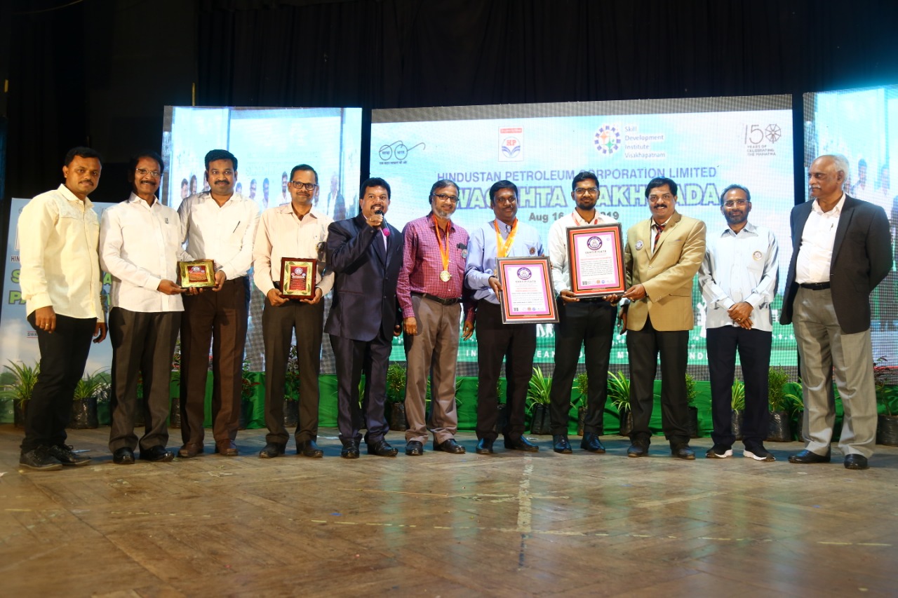 SWACHHTA PAKHWADA MASS SLOGAN WRITING