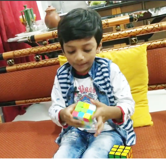 MAXIMUM NUMBER OF GK QUESTIONS ANSWERED WHILE SOLVING RUBIKS CUBE